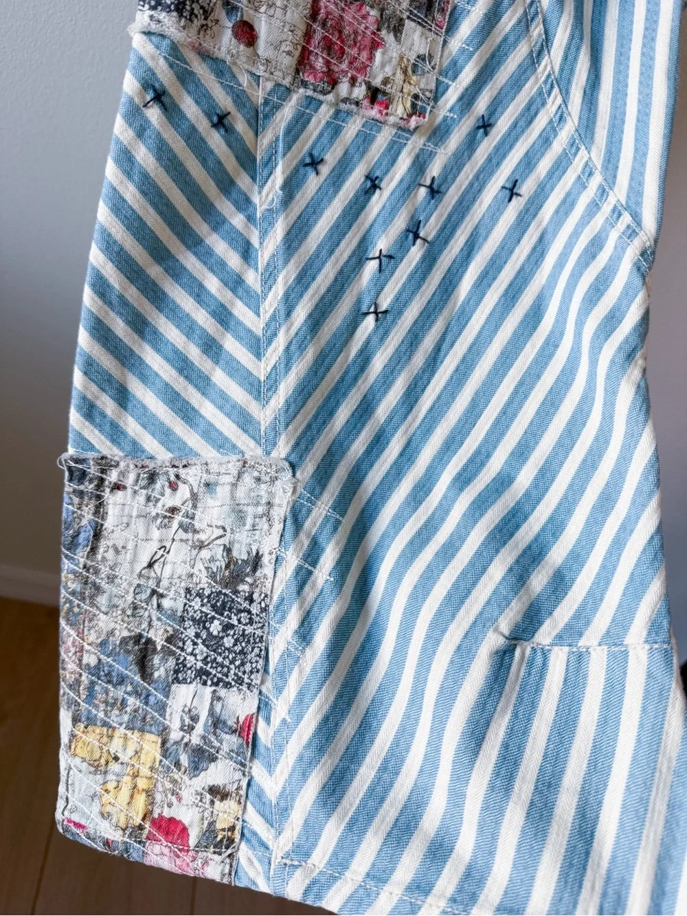 Free People Runyon Patched Craft Pants in West Ridge Size 6 Preloved - Picture 10 of 13